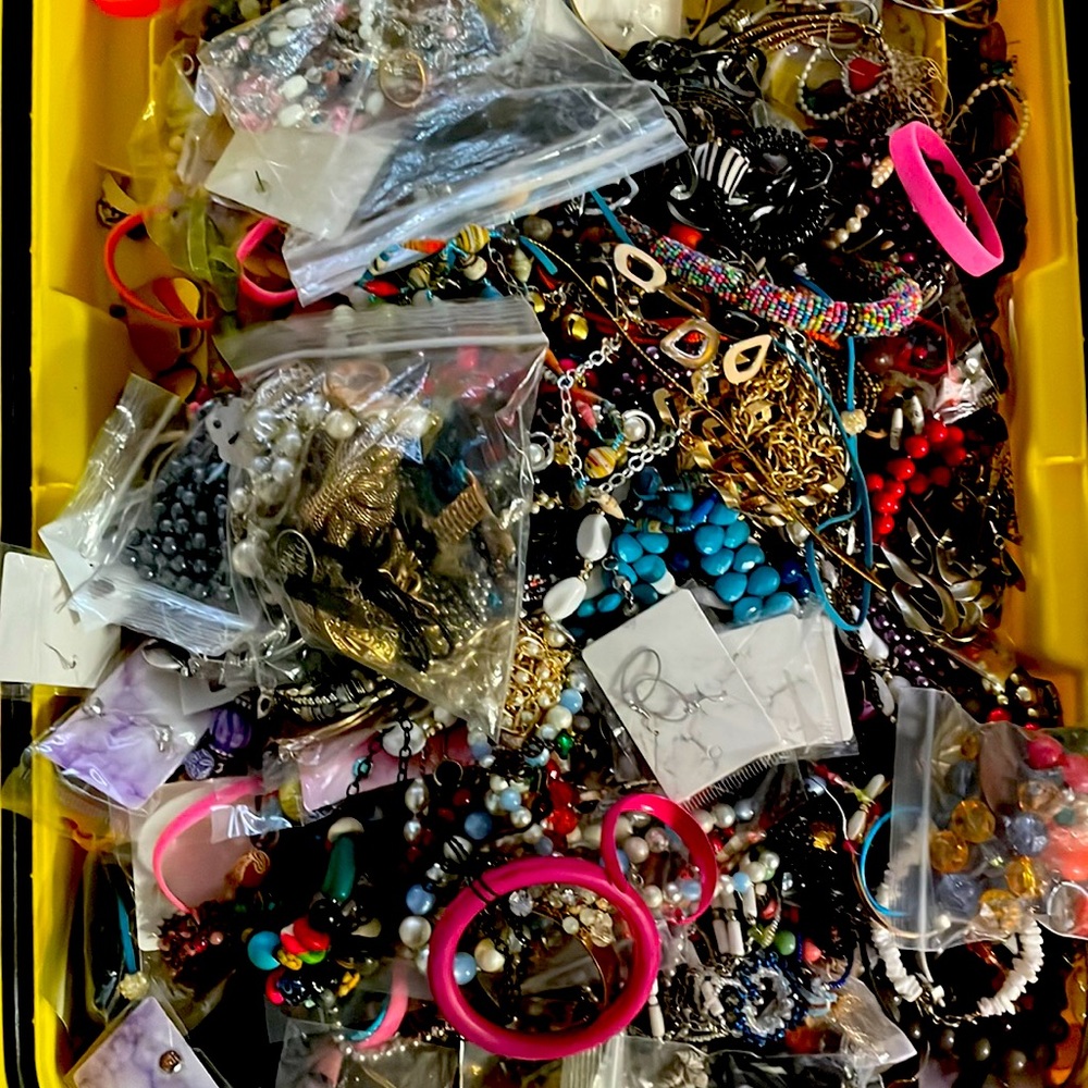 Mystery grab bag of jewelry